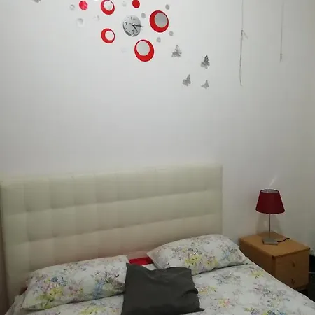 Invrea Con Posto Macchina 度假居